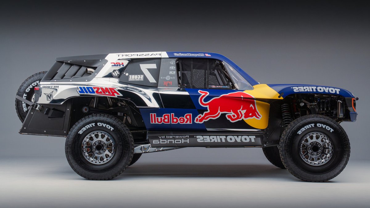 Honda's Hybrid Trophy Truck Debuts with 1,300 HP Honda's Hybrid Trophy Truck Debuts with 1,300 HP - hybrid trophy truck
