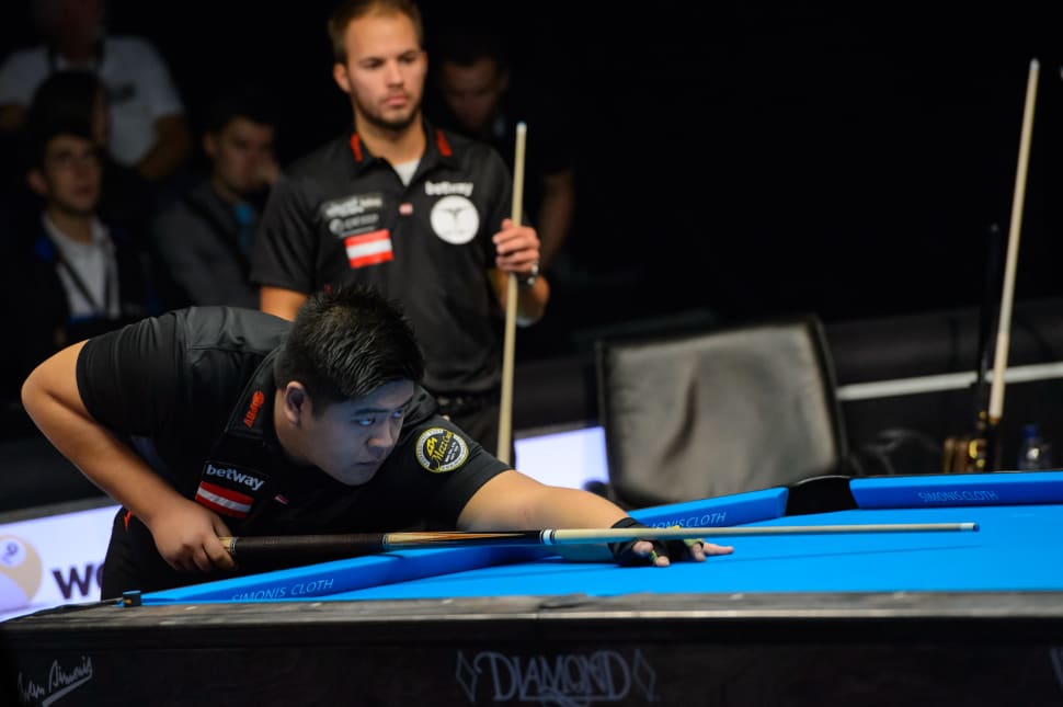 Mario HE (am Stoss) und Albin OUSCHAN (im Hintergrund) haben beim 9er Ball Euro Tour Event in Leende (Holland) ihren nächsten internationalen Auftritt