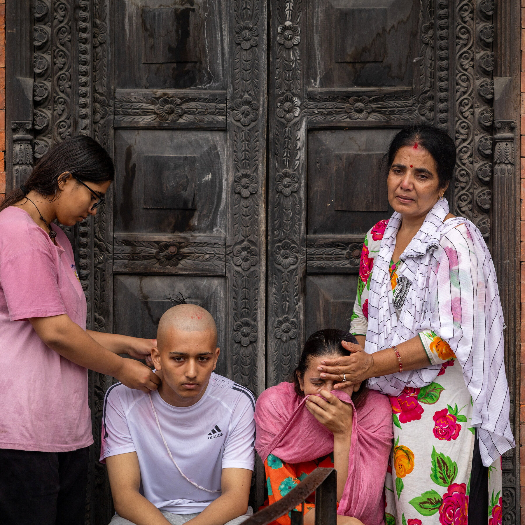 Families Turn to Symbolic Cremation After Nepal Floods