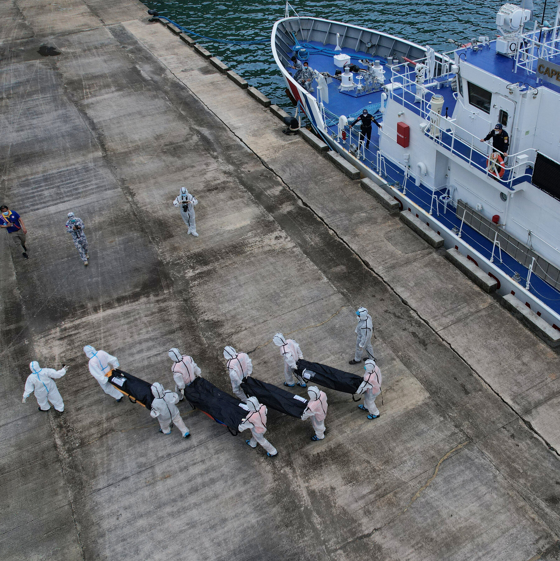 Death Toll From Ferry Fire in the Philippines Rises to 76