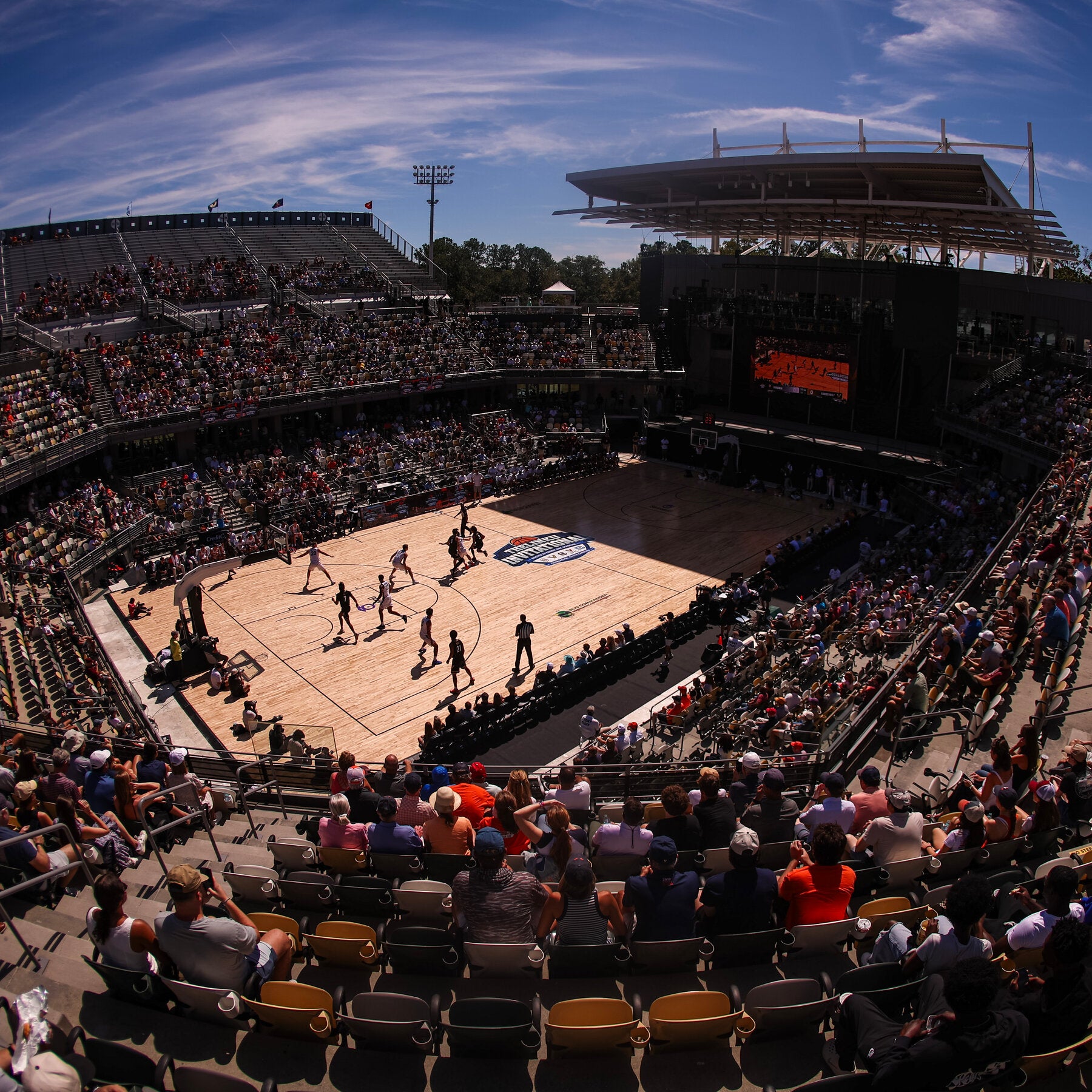 Senate Resoundingly Approves Sweeping College Sports Measure
