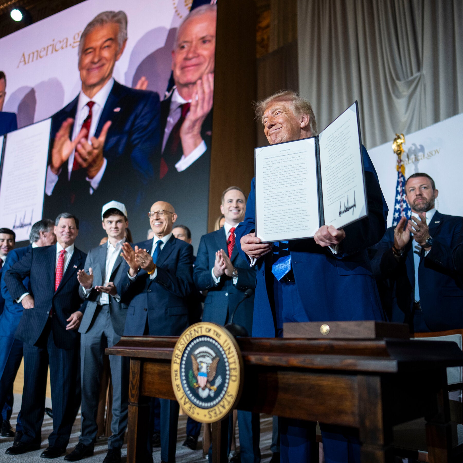 At A.I. Event, Trump Asks Meta, OpenAI and Microsoft to Make Safety Decisions Themselves
