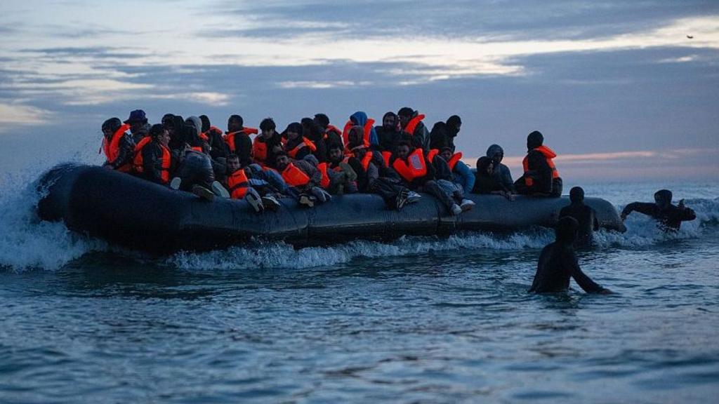 UK-France one in, one out migrant scheme scrapped