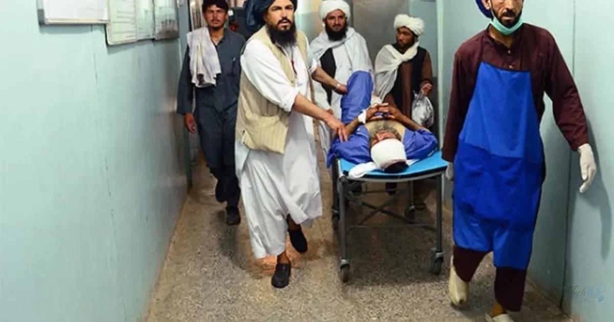 فوجی اڈّے میں طالبان اہلکاروں کے کھانے میں زہر ملا دیا گیا؛ 