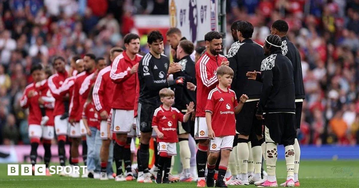 Man Utd pay tribute to 'proud Red' officer who died in A66 c