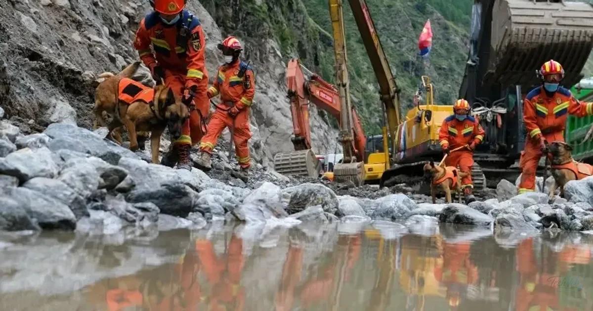 Nepal Floods: Rescuers Race to Save Trapped Tunnel Workers