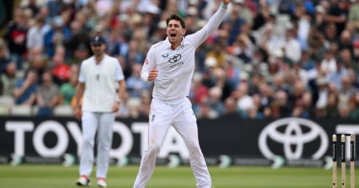 Shan Masood, Azan Awais hold up England with century stand