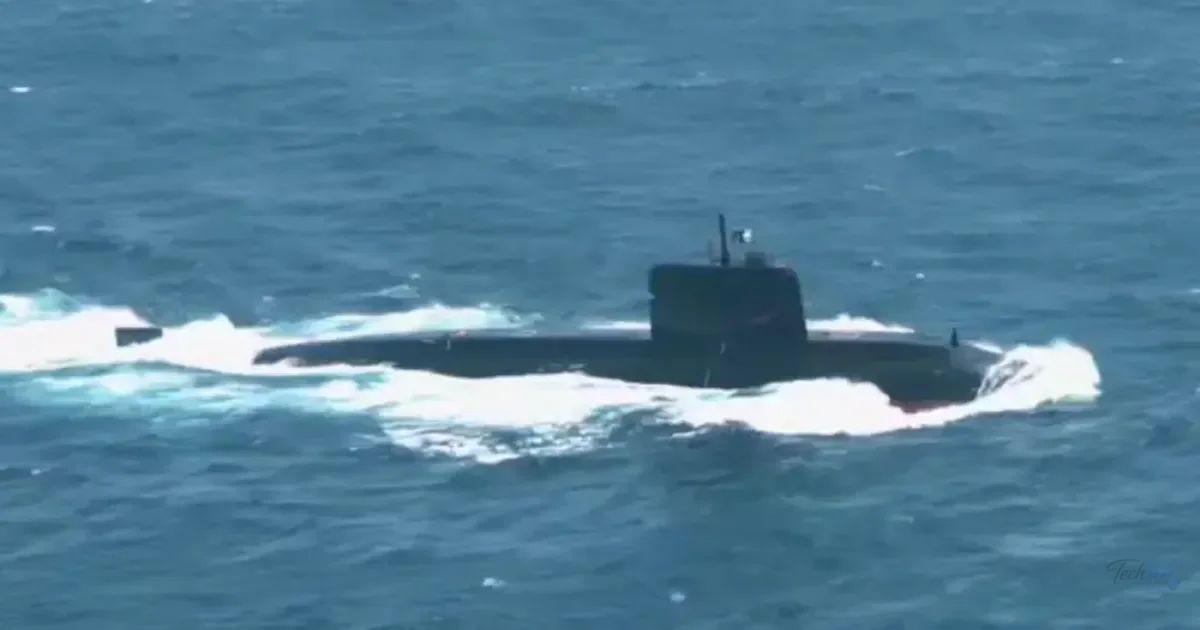 Pakistan Navy Tests Hangor-Class Submarine in Arabian Sea
