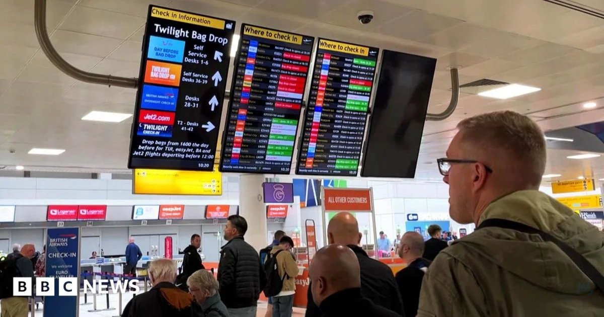 Airlines criticise air traffic control as second glitch caus