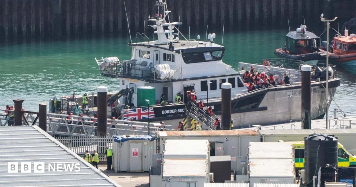 Arrests as migrant boat reaches UK unintercepted