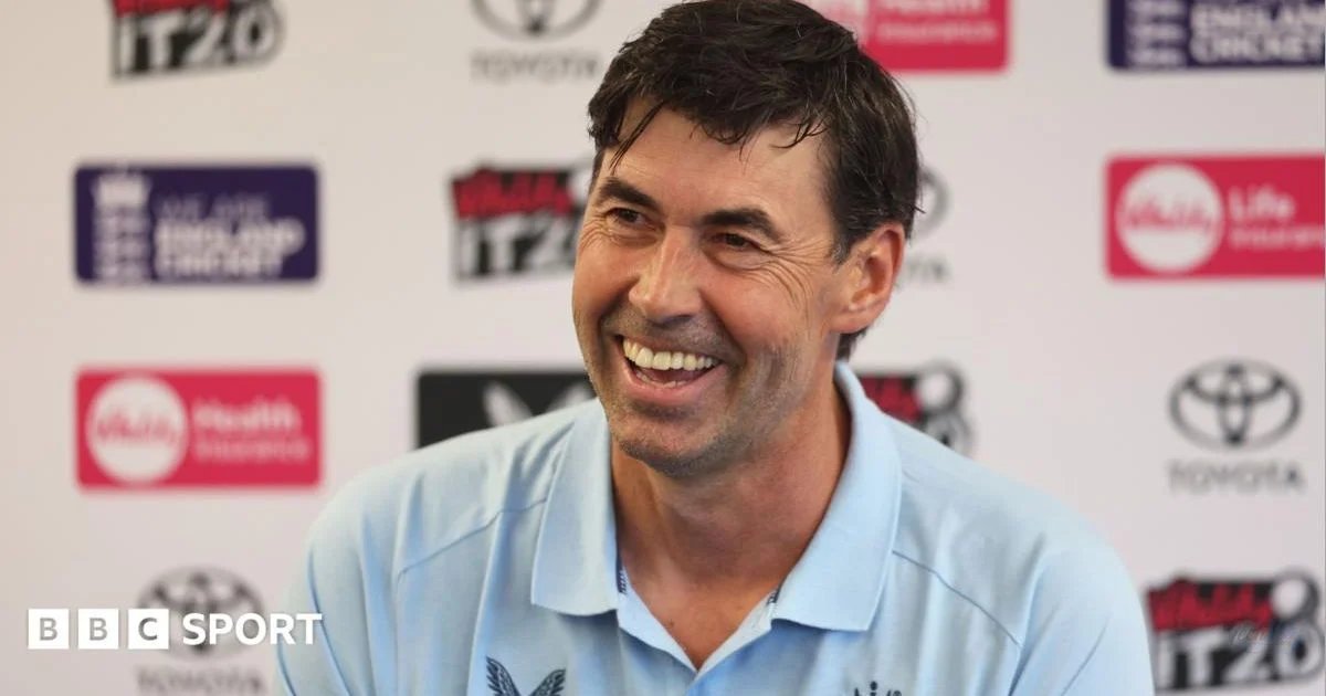 Stephen Fleming Targets Ashes Win as England Test Coach