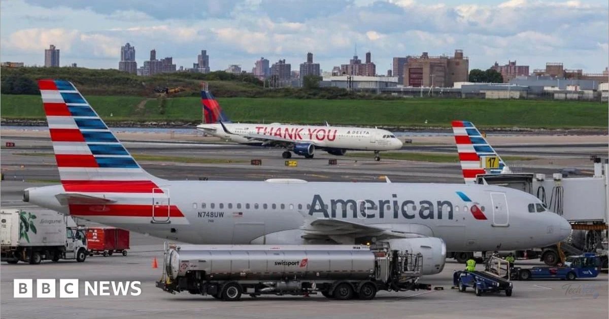 Flights at major US airports delayed after cable cut by cons