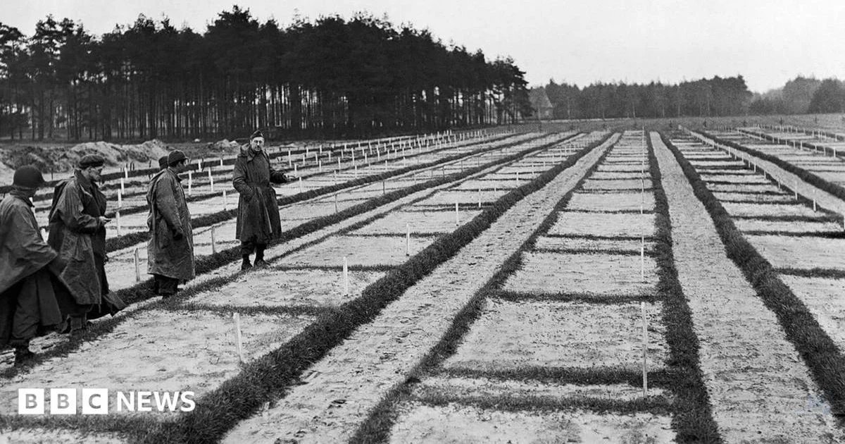 German prosecutors investigate 105-year-old for crimes at Na