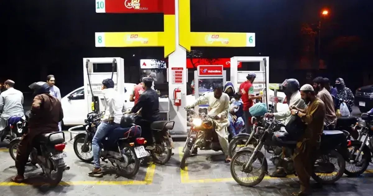 Pakistan Cuts Petrol Price by Rs1.7, Diesel by Rs3.12
