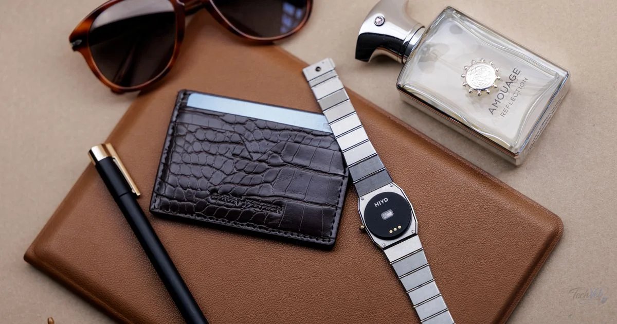 Hiyd is a health tracker that attaches to the watch you already wear