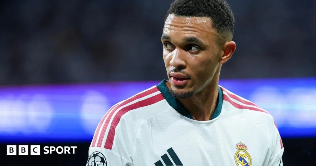 Mourinho Claims Alexander-Arnold Is Not a Midfielder
