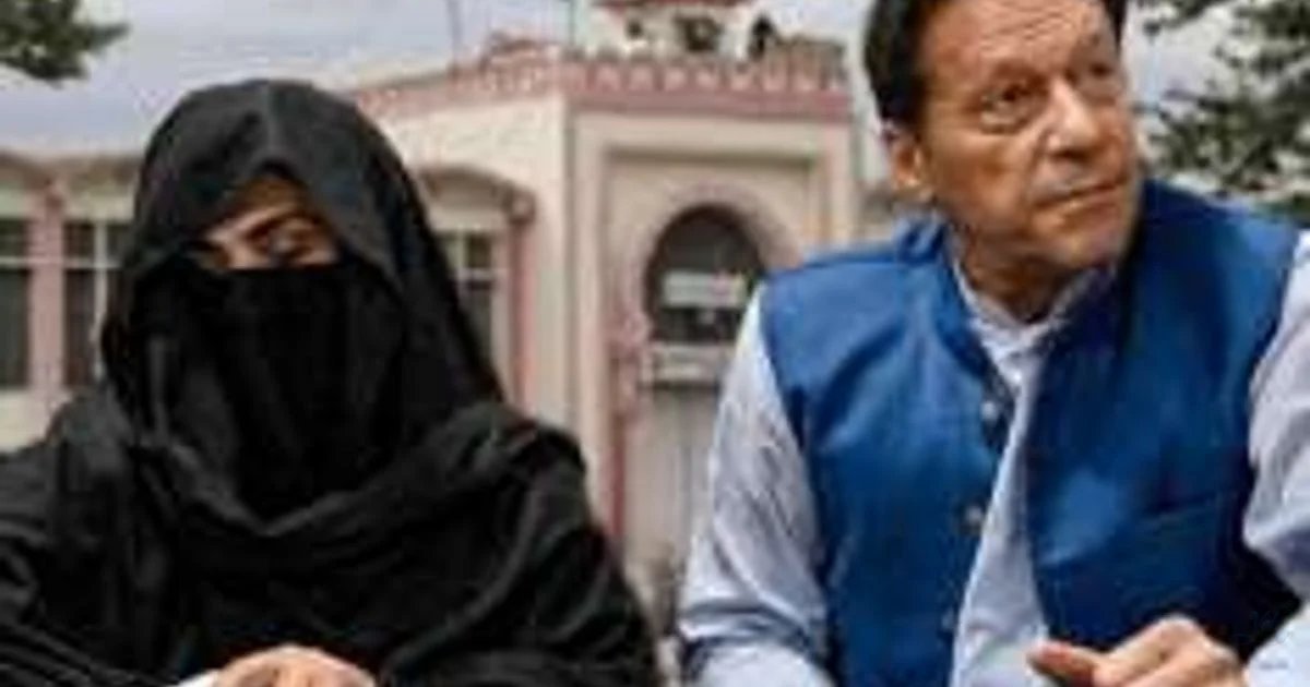 Pakistan Red Crescent hands over keys of 26 houses to flood-