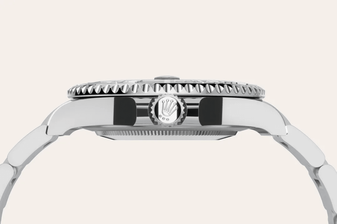 Rolex Yacht-Master 37 in Rolesium - combination of Oystersteel and platinum, M268622-0002 - Bucherer