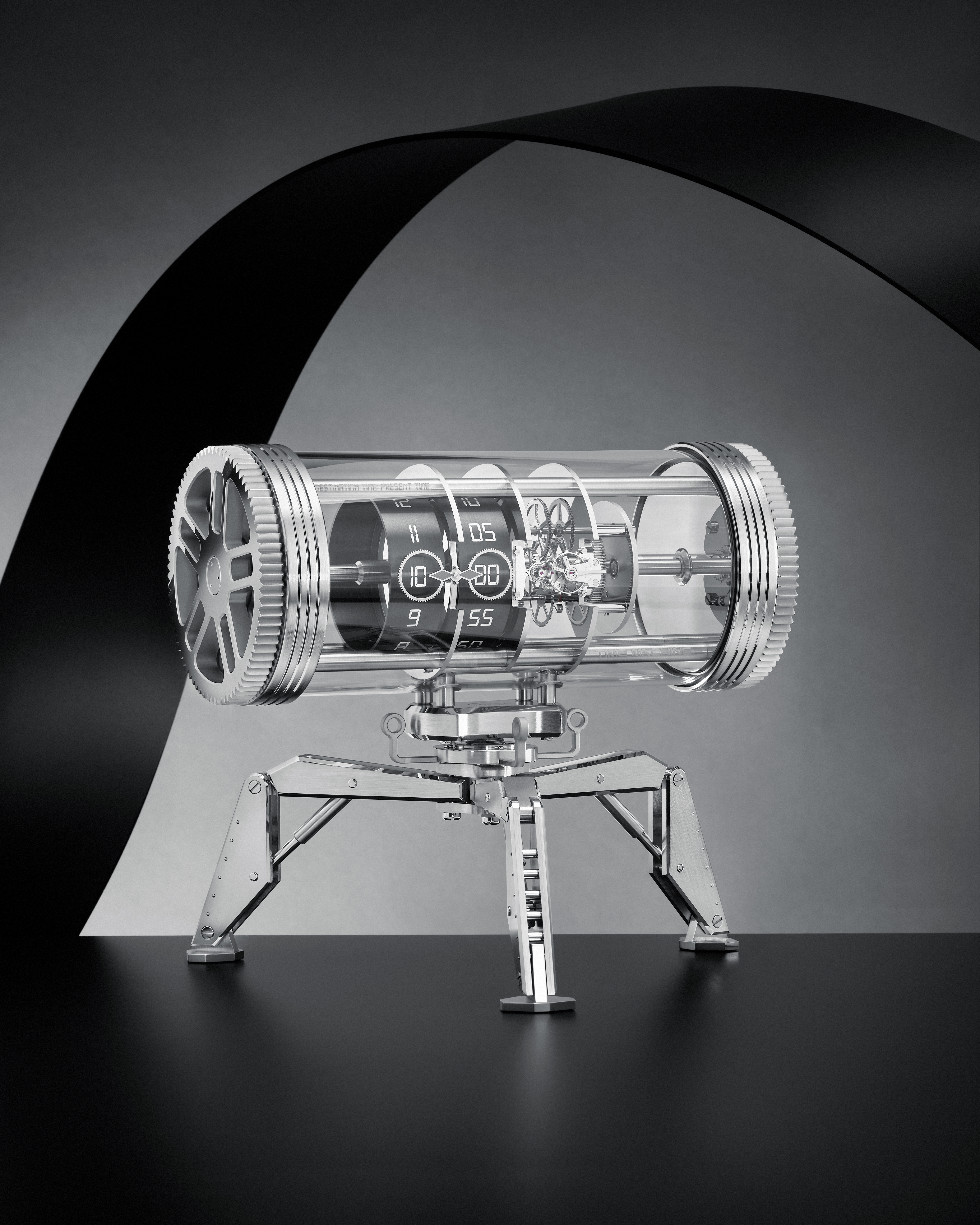 L'epée_Time_Machine-Bucherer-still-life-sRGB-4x5-image_1