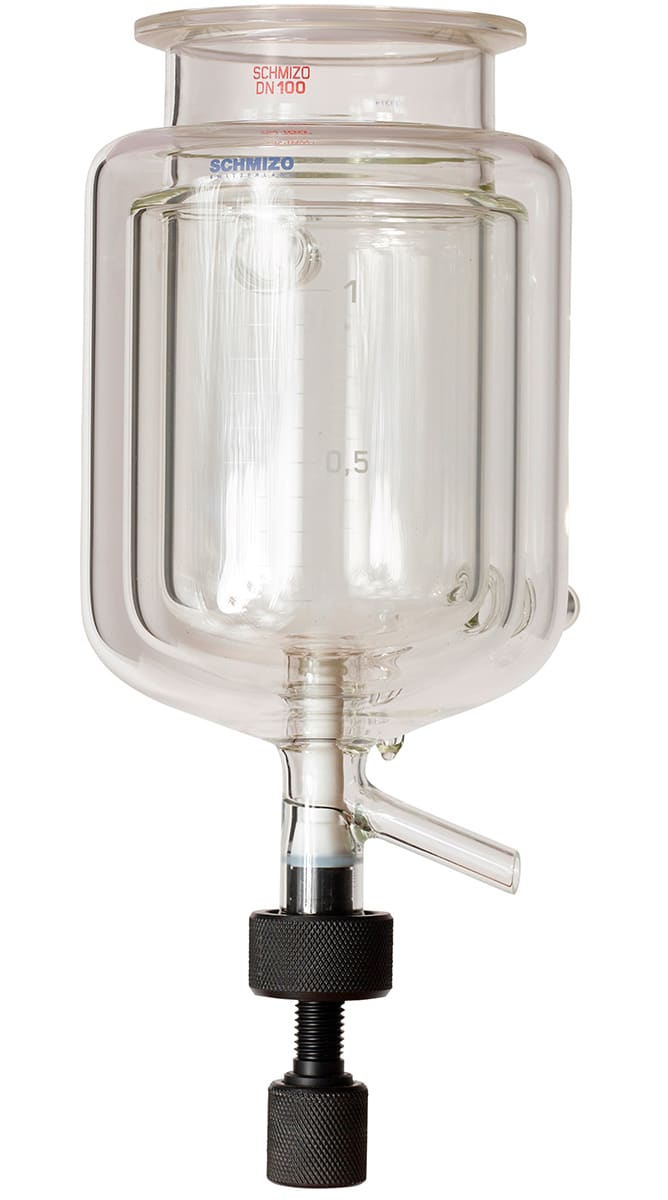 Jacketed triple wall vessel with bottom valve Jacketed triple wall vessel with bottom valve