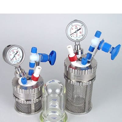 Cuves interchangeables en verre 4 ouvertures sur couvercle accessoires Cuves interchangeables en verre 4 ouvertures sur couvercle accessoires