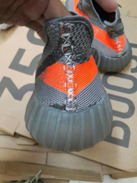 sepatu yeezy original