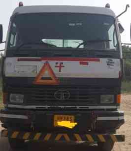 Tata 2518 Images