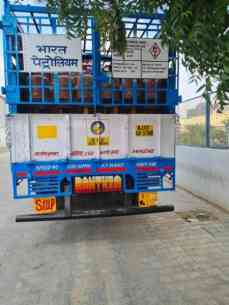 BharatBenz 1617 Images