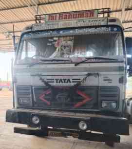 Tata 4923 Images