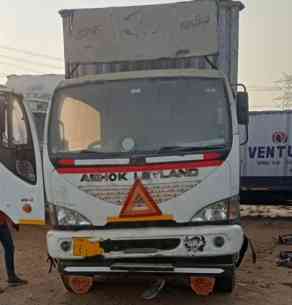 Ashok Leyland Boss 1212 Images