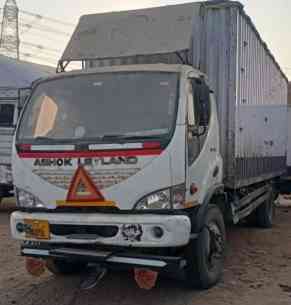 Ashok Leyland Boss 1212 Images