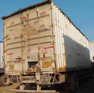 BharatBenz 1617 Images