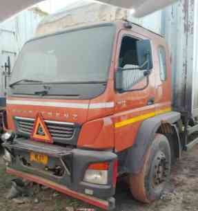 BharatBenz 1617 Images