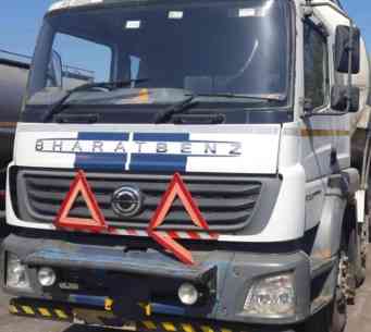 BharatBenz 3723 Images