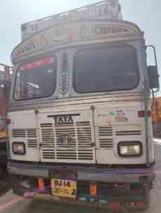 Tata 2518 Images