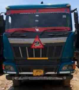 Mahindra Blazo 37 Images