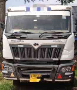 Mahindra Traco 40 Images