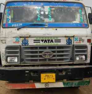 Tata 4923 Images