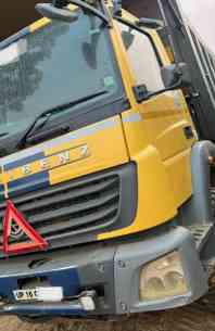 BharatBenz 3128 Images