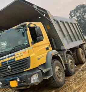 BharatBenz 3128 Images