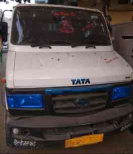 Tata 610 Images