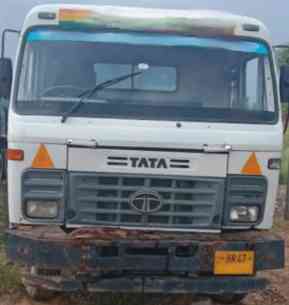 Tata 4923 Images