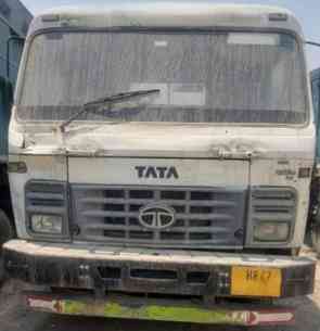Tata 4923 Images