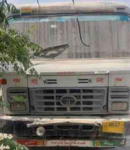 Tata 4923 Images