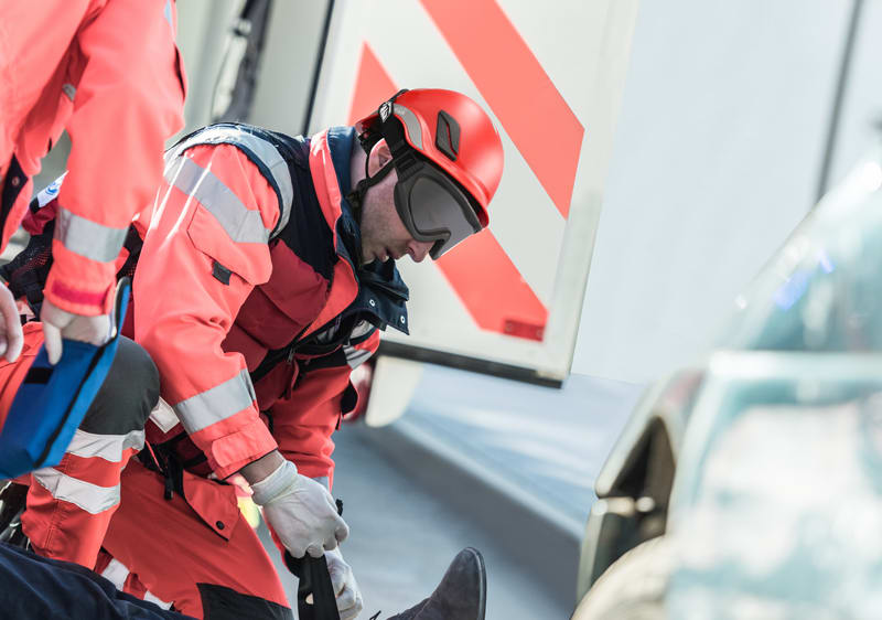 CEN10™ industrial worker in confined space