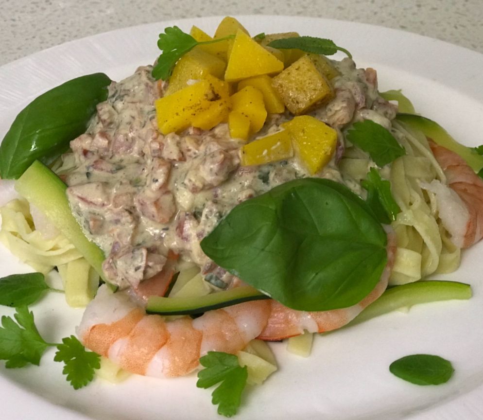 Woolies Chicken and prawn Salad bunch