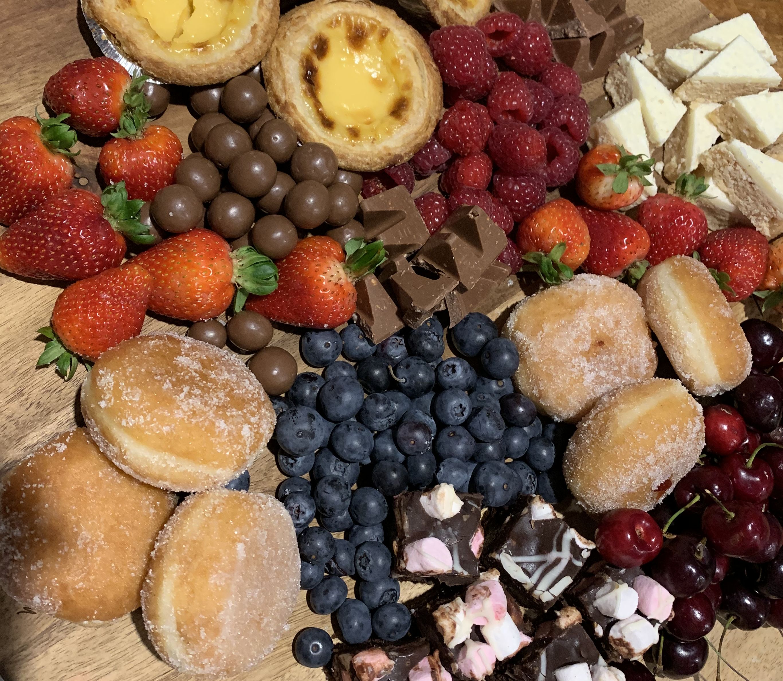 Cheats dessert platter | bunch