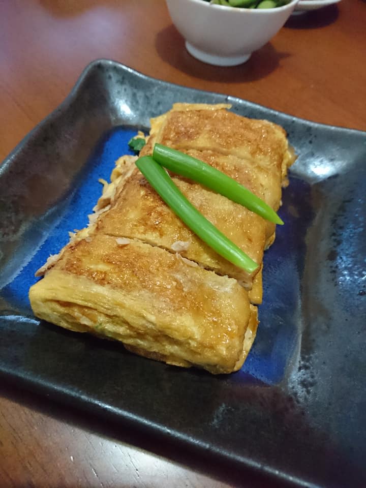 Egg Omelette With Canned Tuna | bunch