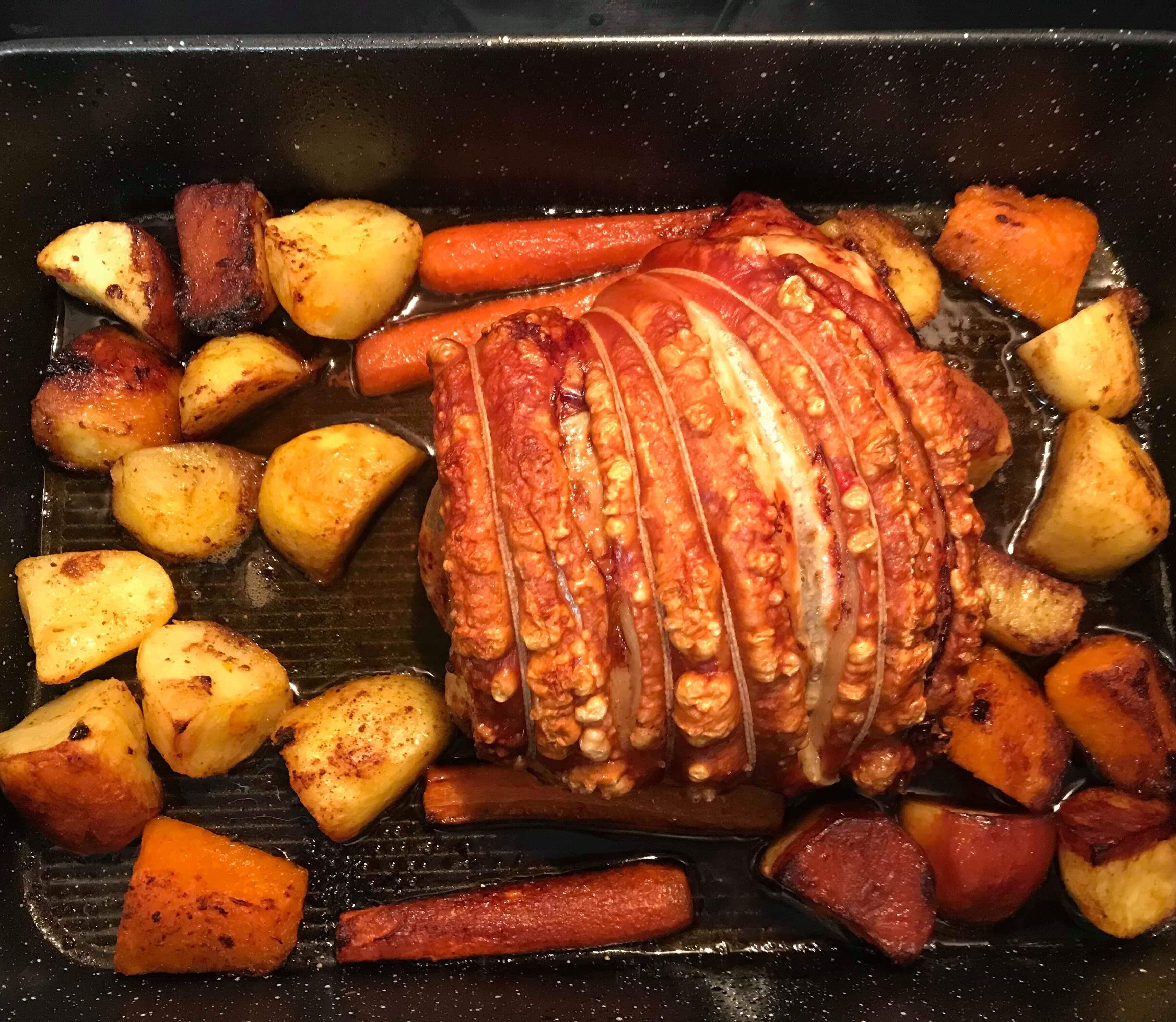 Perfect Roast Pork With Crunchy Crackling Bunch 