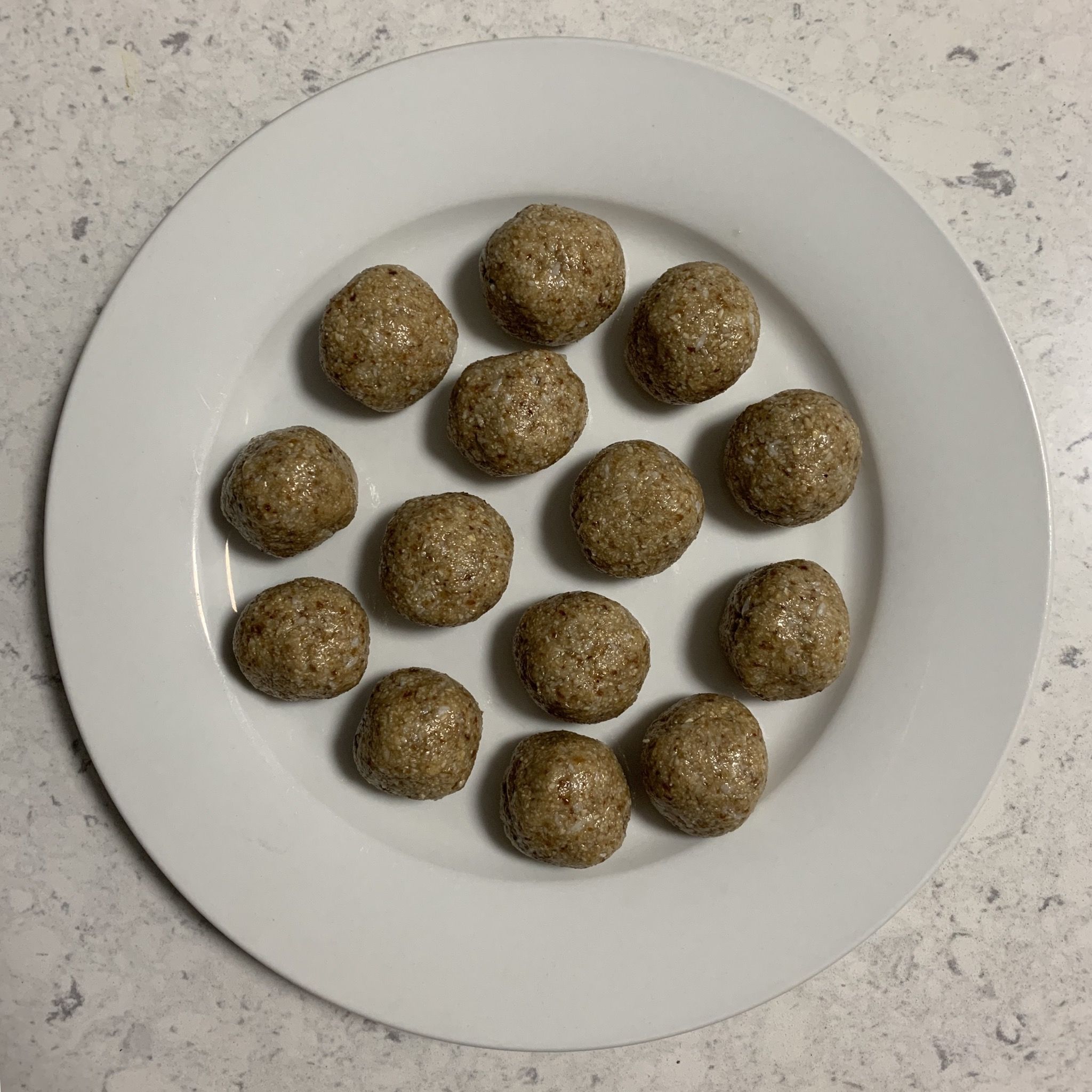 oat-bliss-balls-bunch